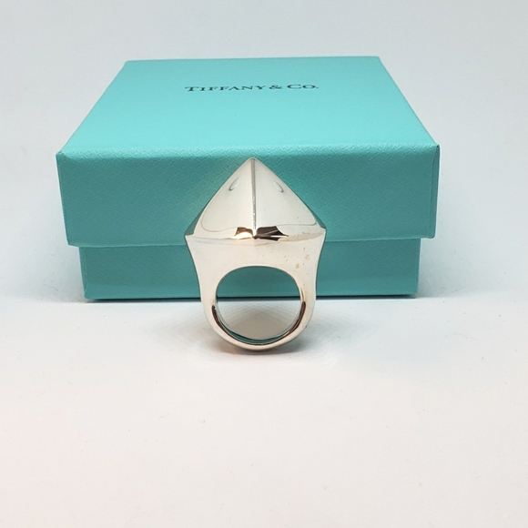 Tiffany & Co., Pyramid Ring - Picture 12 of 13